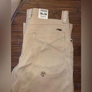 Men’s Mountain Khaki Classic Fit W36xL30 Camber 103 Pant